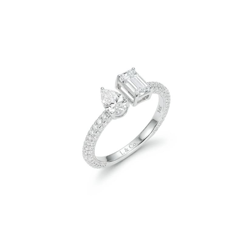Toi et Moi Emerald & Pear-Cut Diamond Engagement Ring