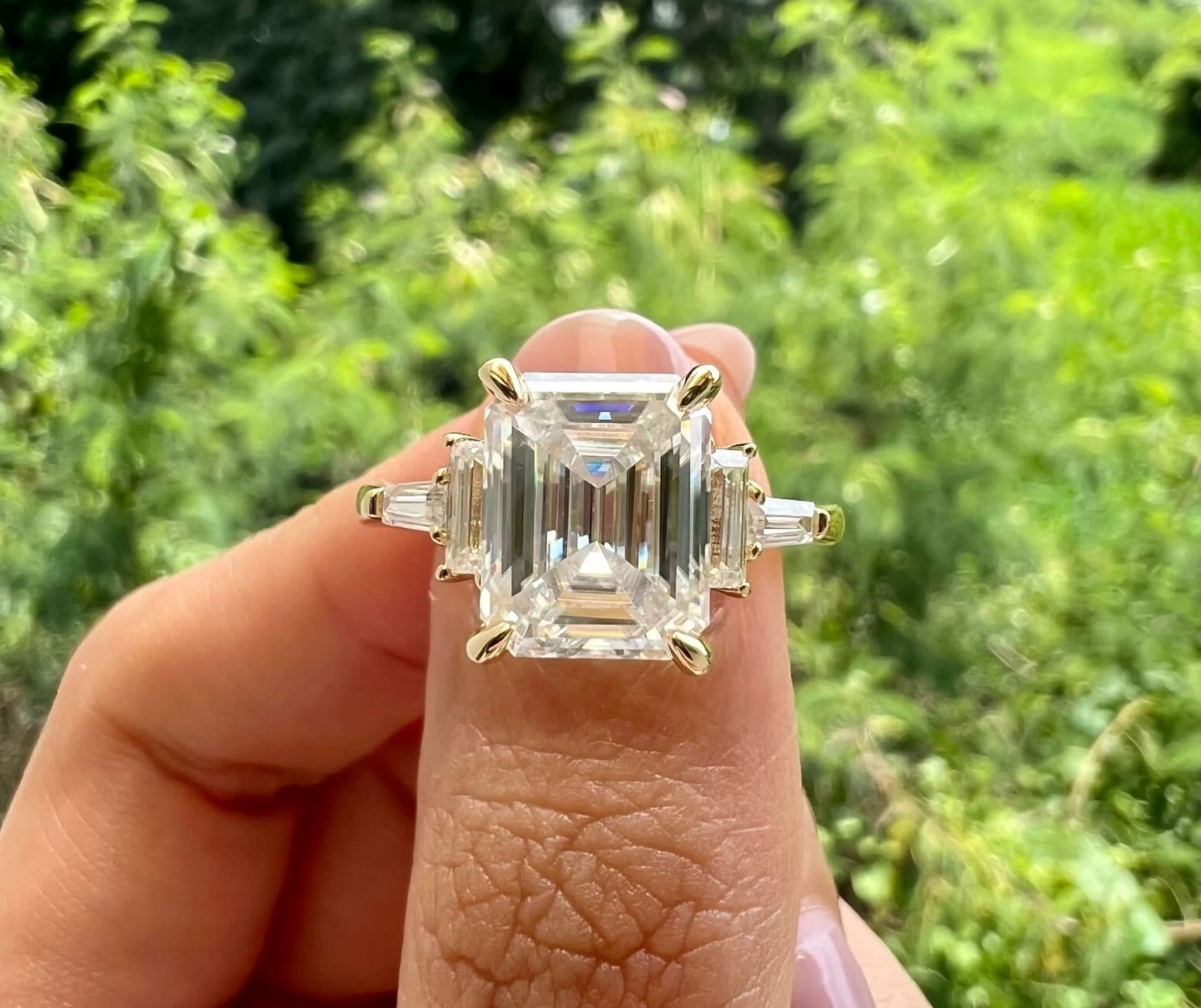 Luxury jewelry hero image